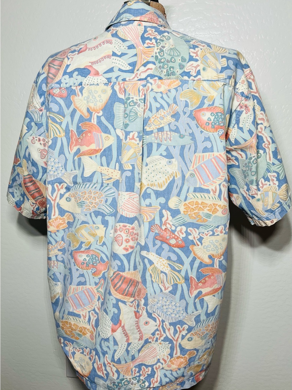 Cooke Street Honolulu Tropical Fish Hawaiian Shirt L - Picture 3 of 10